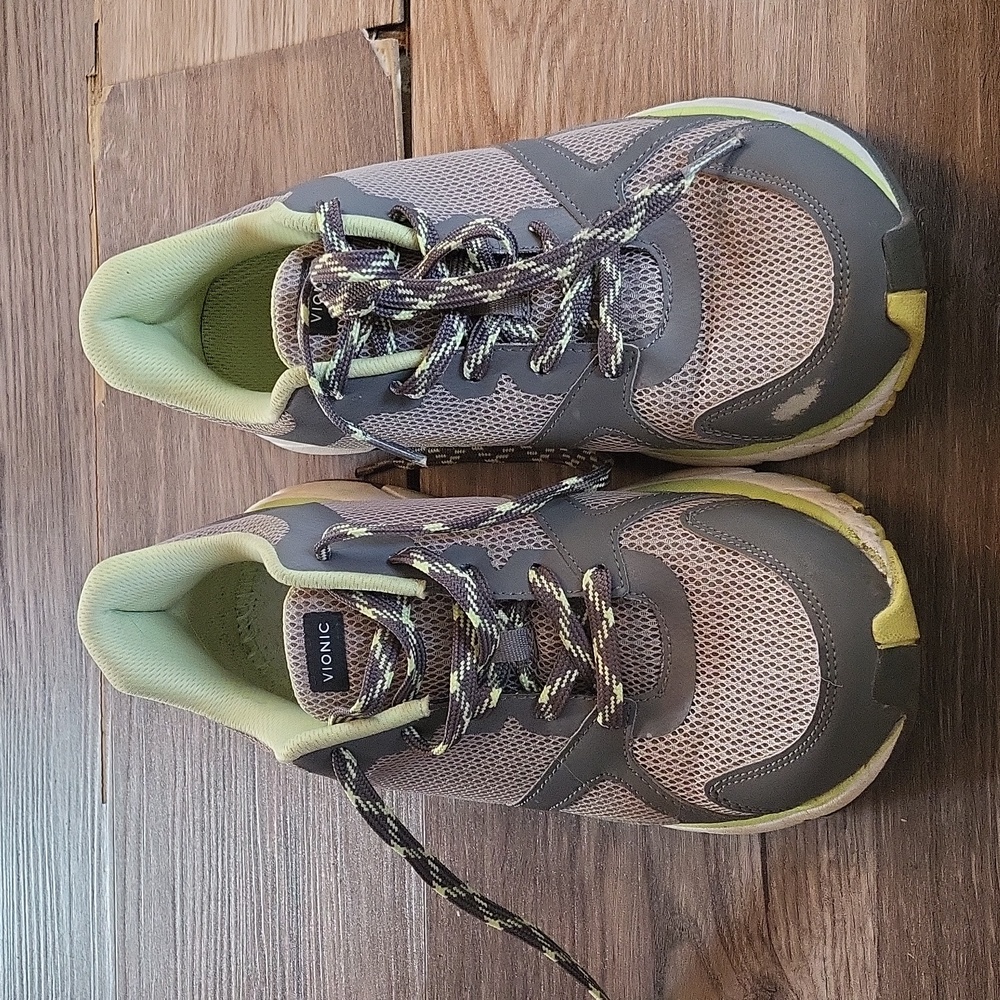 Vionic l Size 11 l grey lime green l men's  Sneakers l runners l athletic l shoe